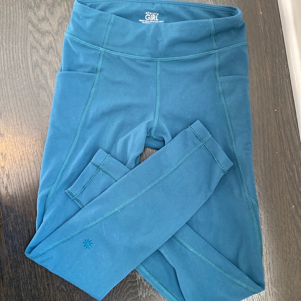 Barely worn athleta girls leggings size small!